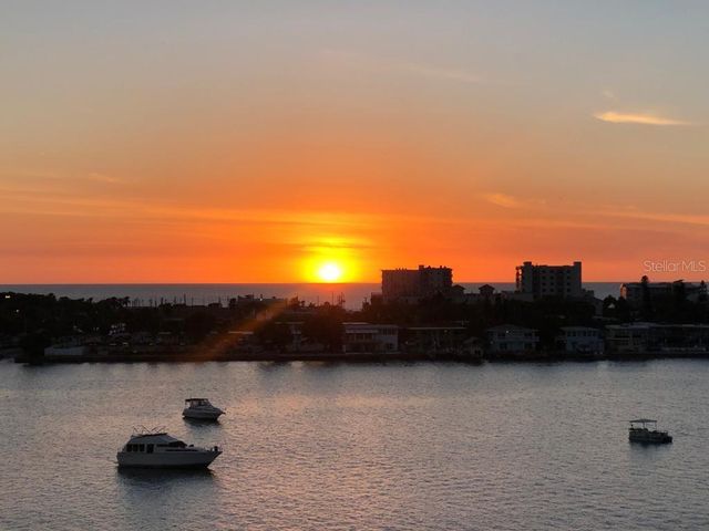 610 ISLAND WAY 608, Clearwater Beach, FL 33767