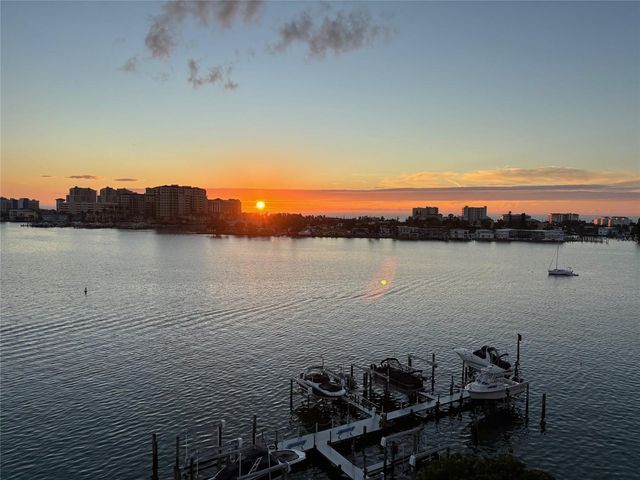 610 ISLAND WAY 608, Clearwater Beach, FL 33767