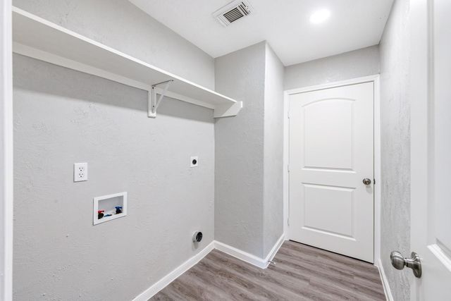 17343 Western Hill Drive, Conroe, TX 77302