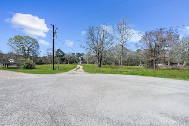 17343 Western Hill Drive, Conroe, TX 77302