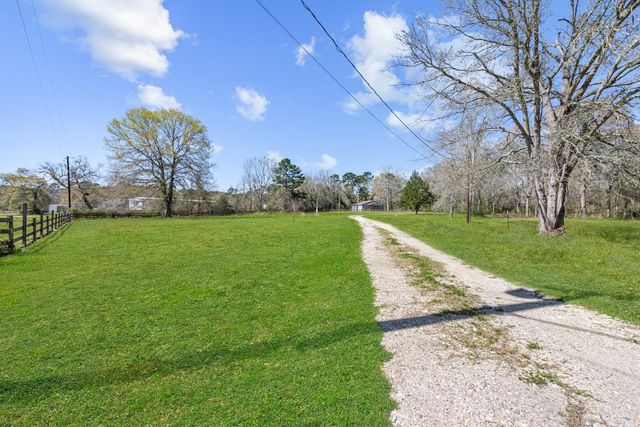 17343 Western Hill Drive, Conroe, TX 77302