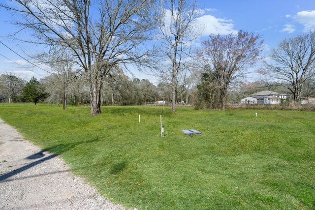 17343 Western Hill Drive, Conroe, TX 77302