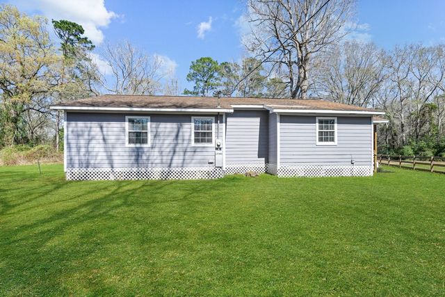 17343 Western Hill Drive, Conroe, TX 77302