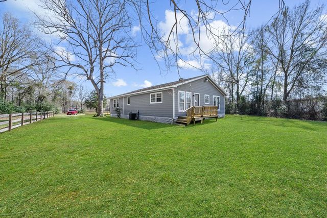 17343 Western Hill Drive, Conroe, TX 77302