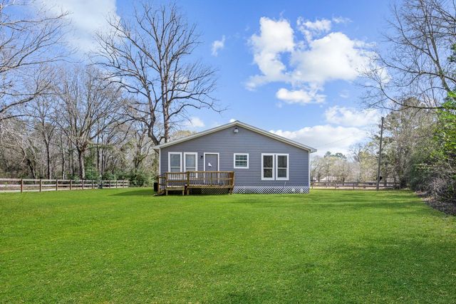 17343 Western Hill Drive, Conroe, TX 77302