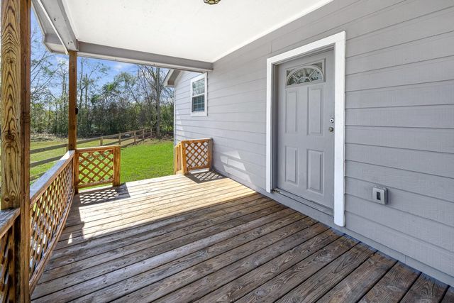 17343 Western Hill Drive, Conroe, TX 77302