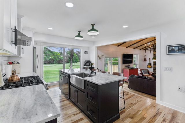 146 Fairways Dr, Hendersonville, TN 37075