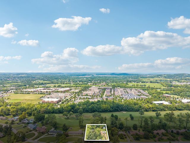 146 Fairways Dr, Hendersonville, TN 37075