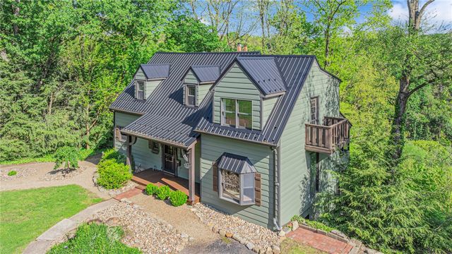 390 4th Street Patterson Heights, Patterson Heights, PA 15010
