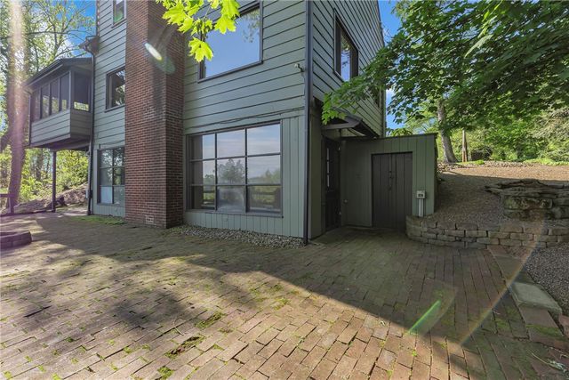 390 4th Street Patterson Heights, Patterson Heights, PA 15010