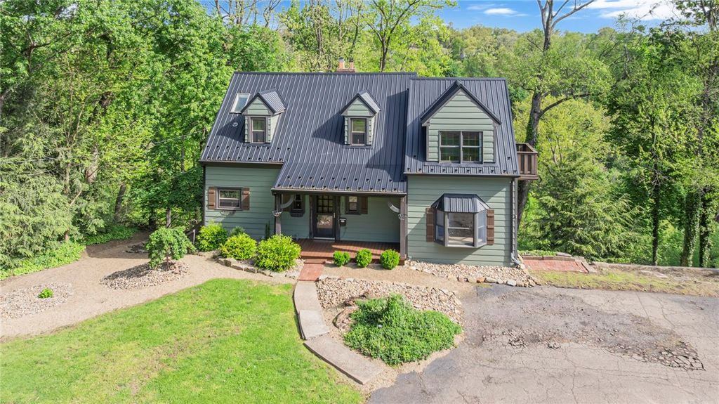 390 4th Street Patterson Heights, Patterson Heights, PA 15010