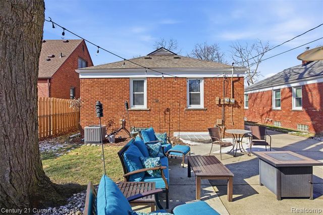 3345 Parker Street, Dearborn, MI 48124