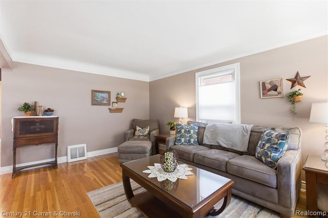 3345 Parker Street, Dearborn, MI 48124