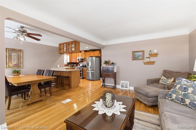 3345 Parker Street, Dearborn, MI 48124