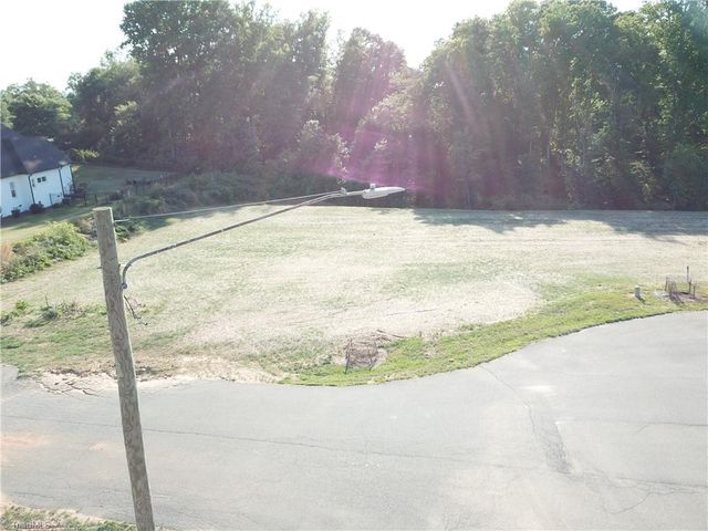 113 Sandstone Drive, King, NC 27021