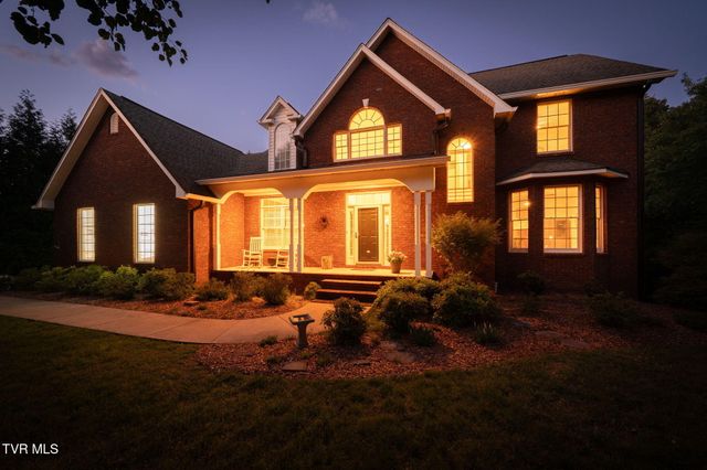 415 Ridge Point Court, Piney Flats, TN 37686