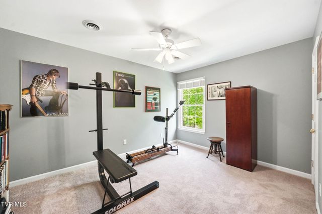 415 Ridge Point Court, Piney Flats, TN 37686
