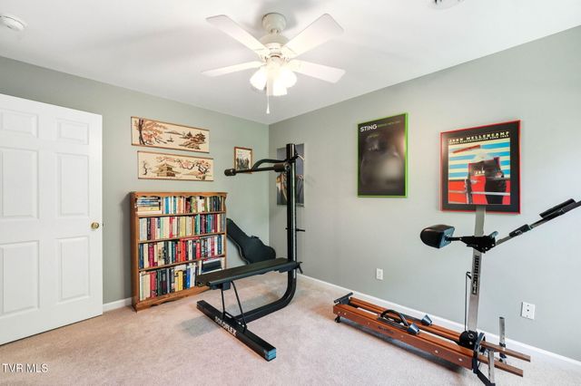 415 Ridge Point Court, Piney Flats, TN 37686