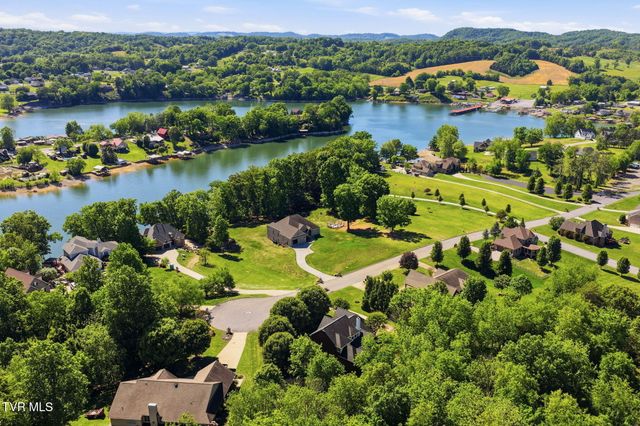 415 Ridge Point Court, Piney Flats, TN 37686
