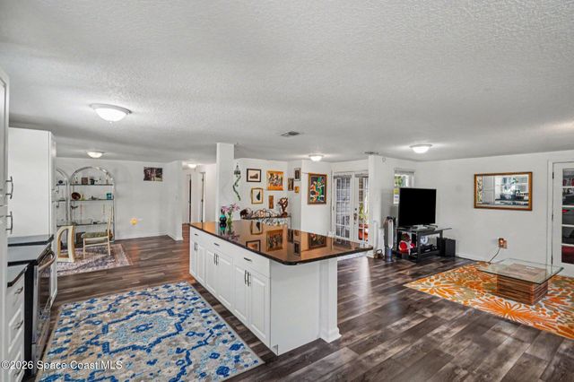 427 Lynn Avenue, Melbourne, FL 32935