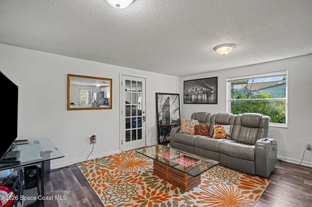 427 Lynn Avenue, Melbourne, FL 32935