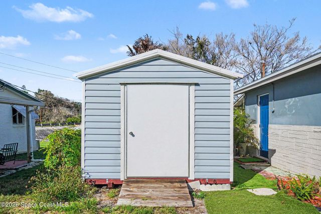 427 Lynn Avenue, Melbourne, FL 32935