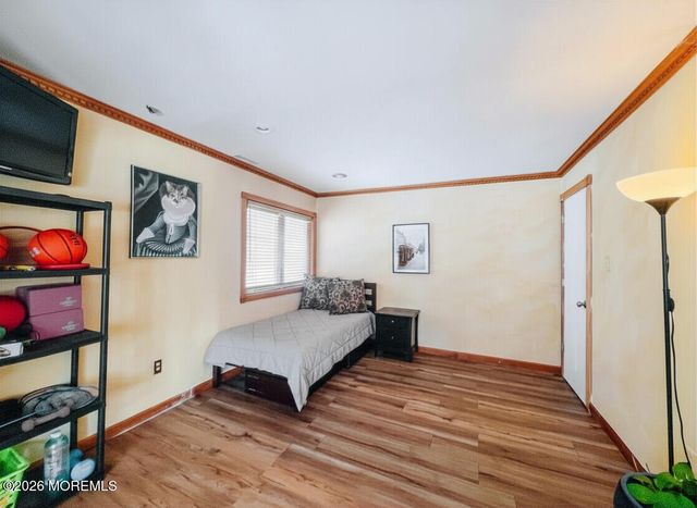 6 Hillcrest Road, Manalapan, NJ 07726