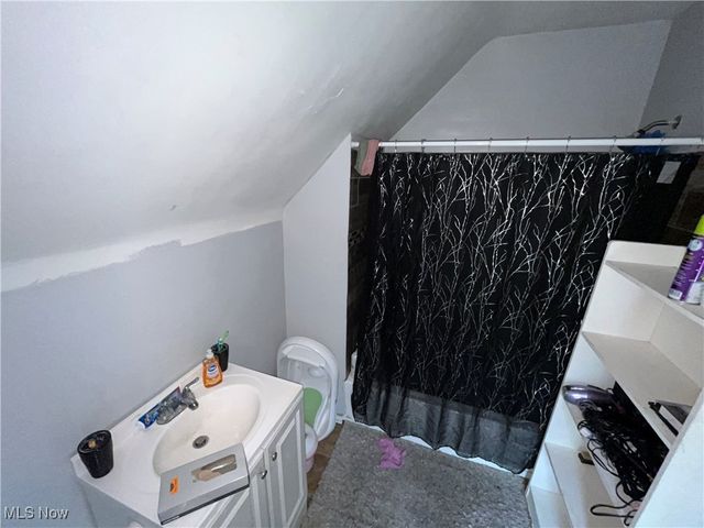 3548 E 138th Street, Cleveland, OH 44120