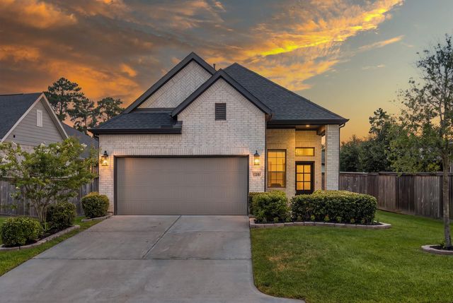 120 Lukewood Circle, Conroe, TX 77318