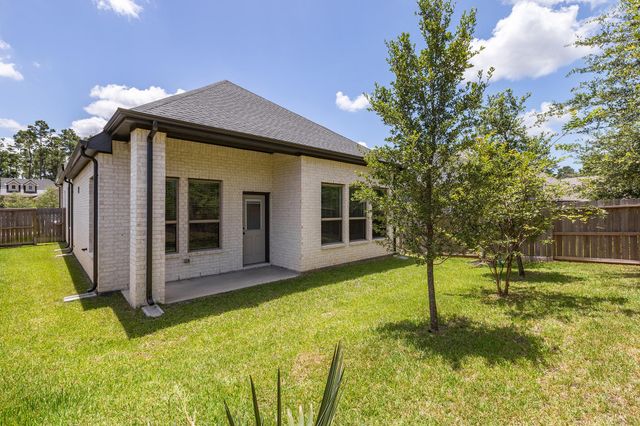 120 Lukewood Circle, Conroe, TX 77318