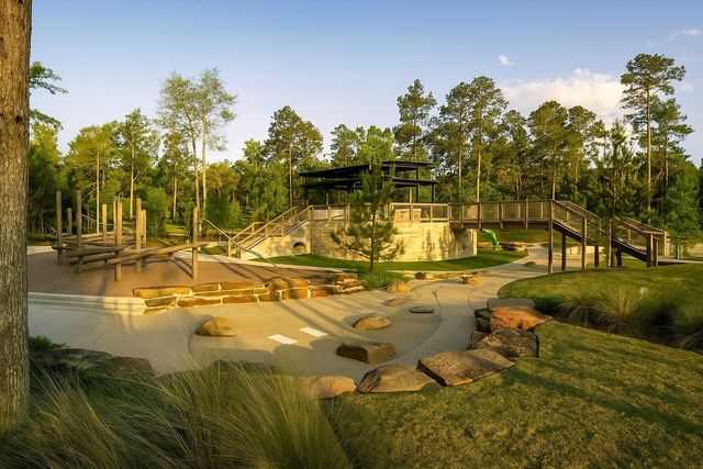 120 Lukewood Circle, Conroe, TX 77318