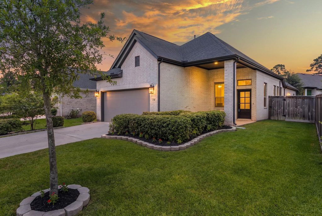 120 Lukewood Circle, Conroe, TX 77318