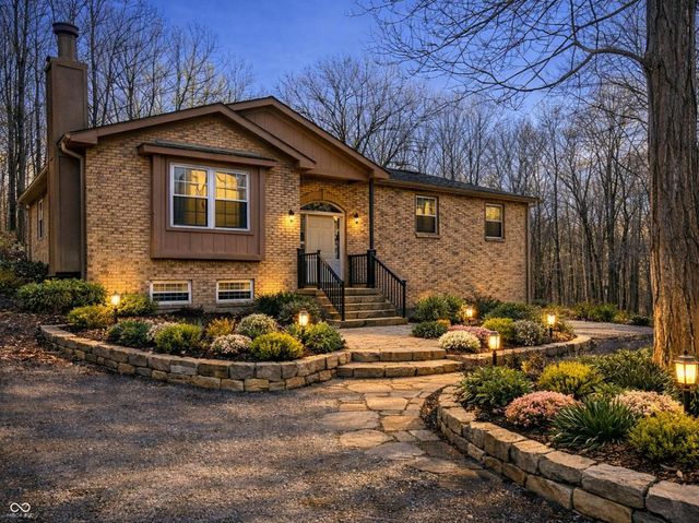 7303 W Division Road, Bargersville, IN 46106