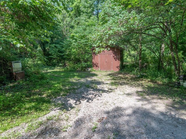 7303 W Division Road, Bargersville, IN 46106