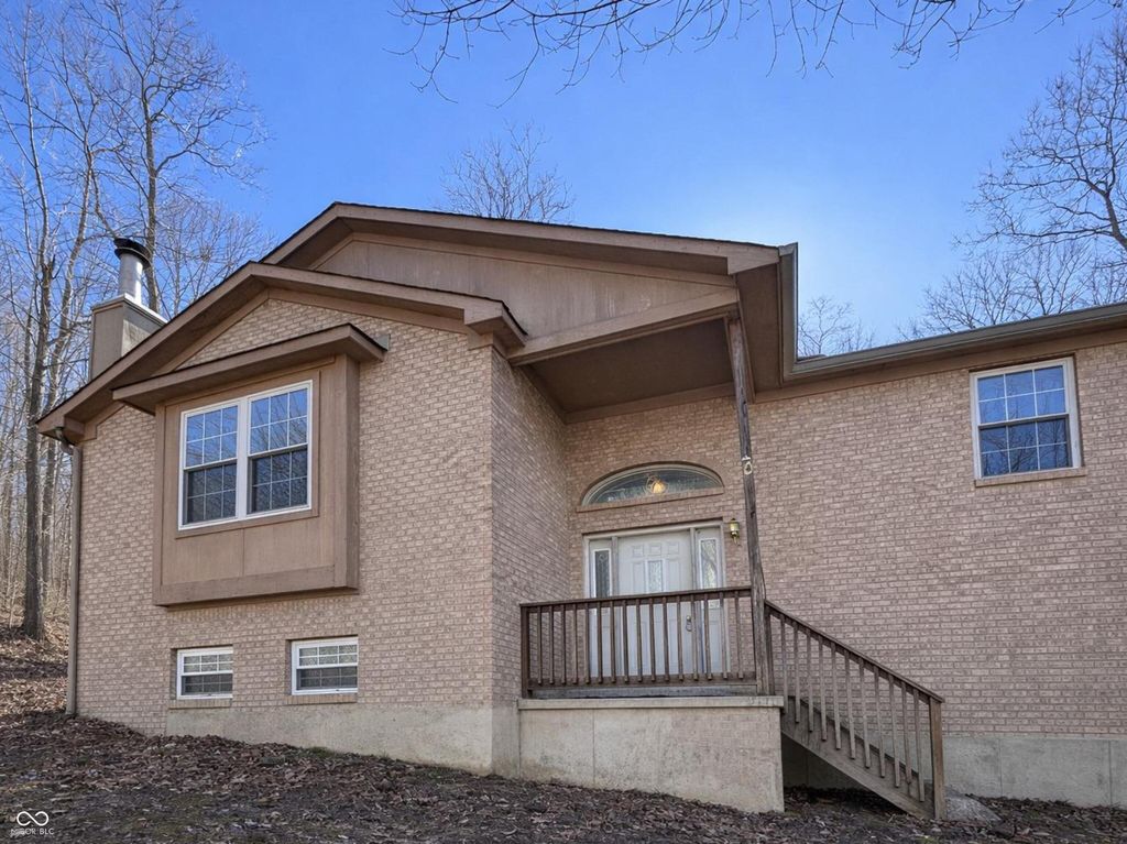 7303 W Division Road, Bargersville, IN 46106