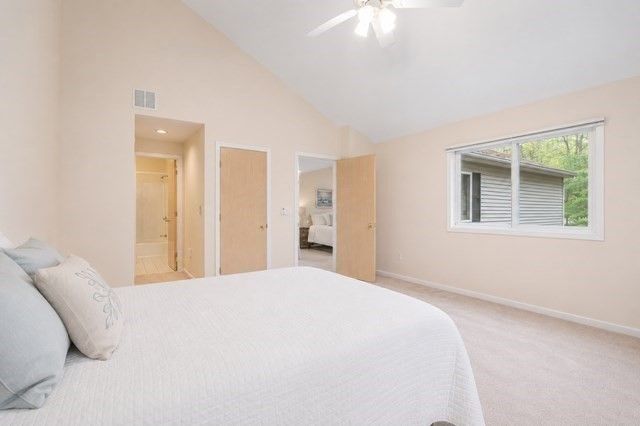 33 Arrowhead Cir 33, Ashland, MA 01721