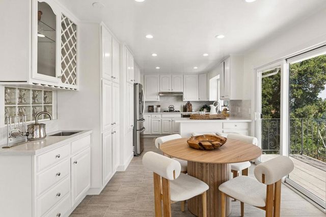 10955 Stonebrook Drive, Los Altos, CA 94024