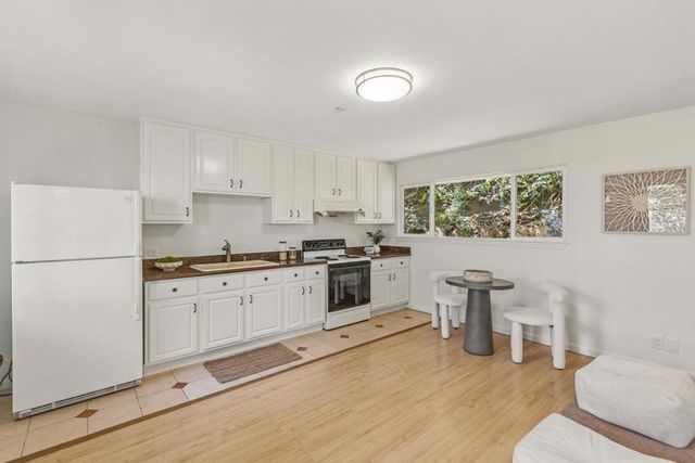 10955 Stonebrook Drive, Los Altos, CA 94024