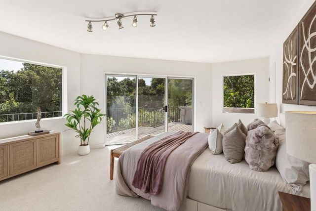 10955 Stonebrook Drive, Los Altos, CA 94024