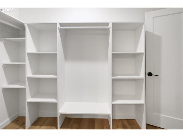 142 Ne 128TH Ave, Portland, OR 97230