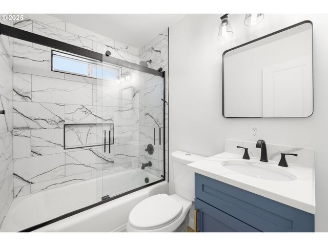 142 Ne 128TH Ave, Portland, OR 97230