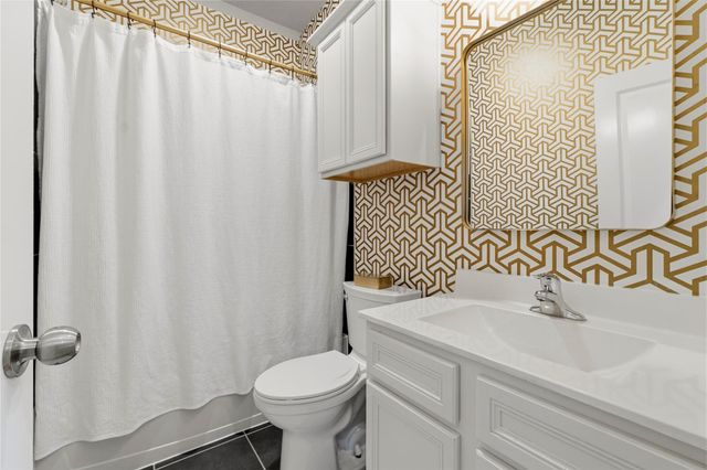162 Climbing Oaks Place, Montgomery, TX 77316