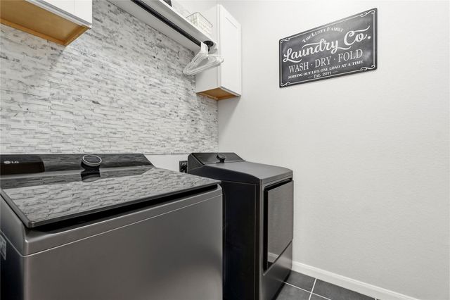 162 Climbing Oaks Place, Montgomery, TX 77316