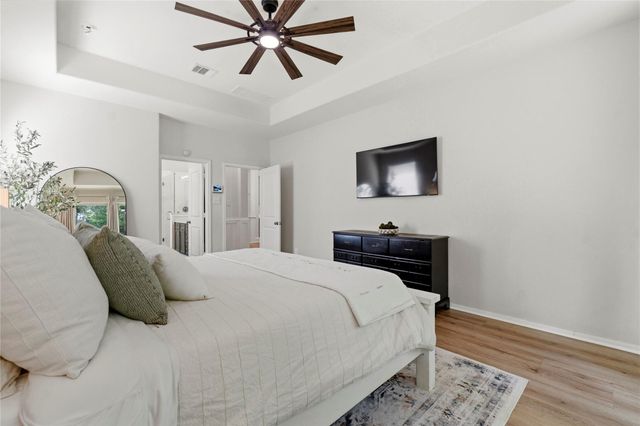162 Climbing Oaks Place, Montgomery, TX 77316