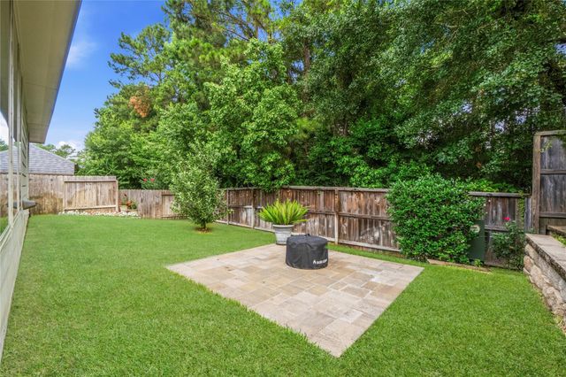 162 Climbing Oaks Place, Montgomery, TX 77316
