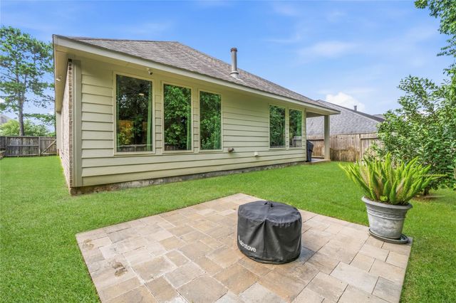 162 Climbing Oaks Place, Montgomery, TX 77316