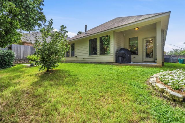 162 Climbing Oaks Place, Montgomery, TX 77316