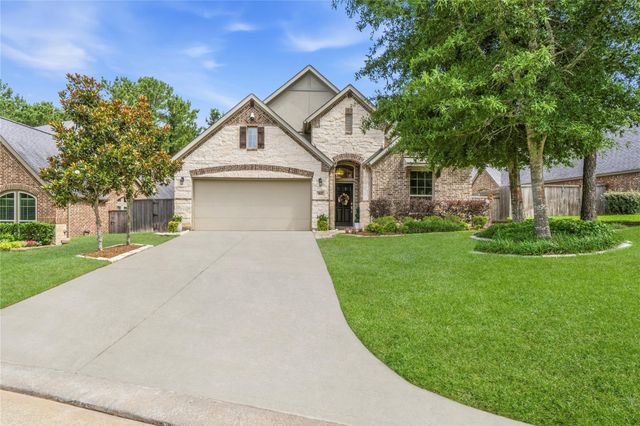 162 Climbing Oaks Place, Montgomery, TX 77316