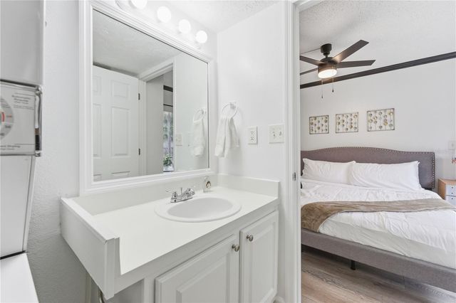 139 OYSTER BAY CIRCLE 160, Altamonte Springs, FL 32701