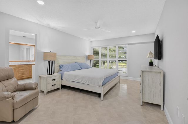 7759 Lakeside Boulevard G806, Boca Raton, FL 33434